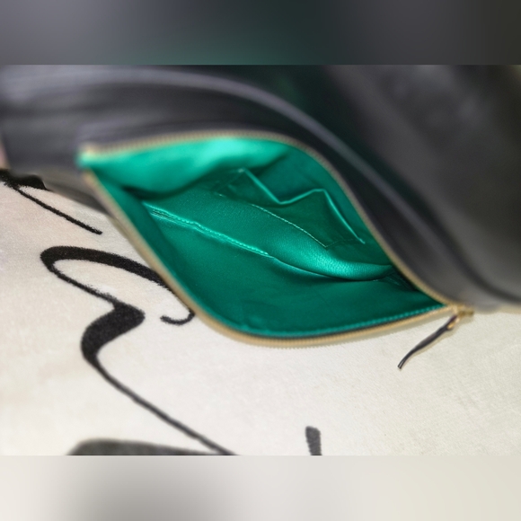 💯 Authentic Rare MCM Muti-Way Clutch (Made in Italy) - Picture 10 of 16